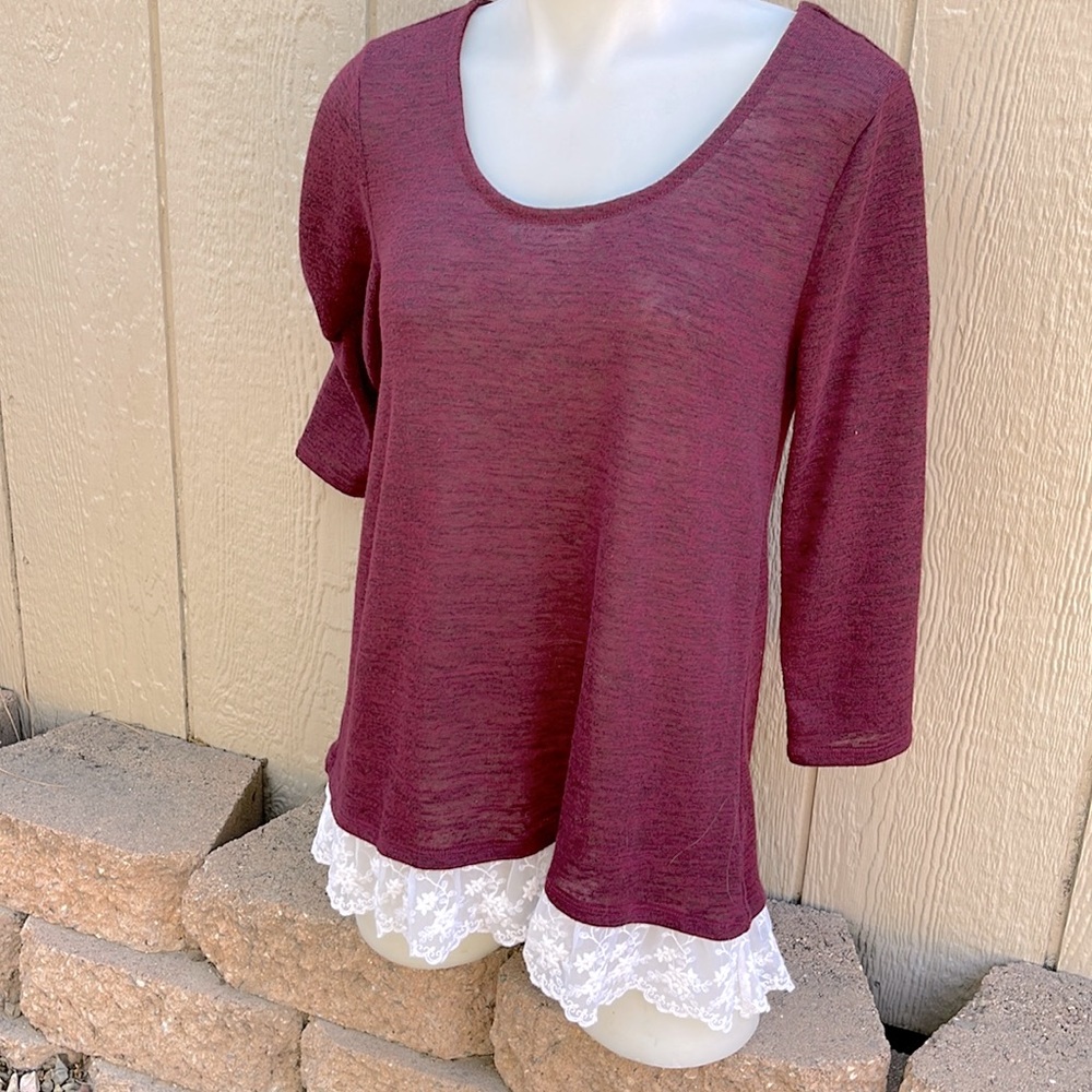 Arizona Jean Company Plum Lace-Hem 3/4 Sleeve Top
